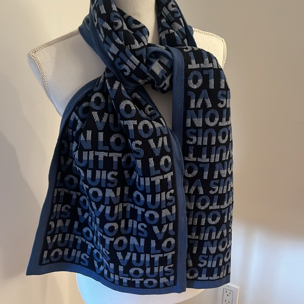 Louis Vuitton Scarf Wool 68” x 12.5” - Picture 5 of 8